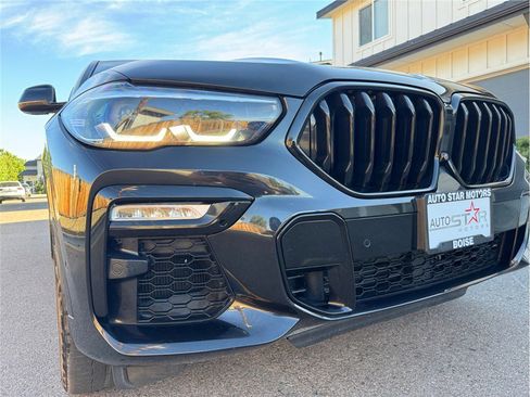 Used 2021 BMW X6 M50i w/ Dynamic Handling Package AWD/4WD image 49