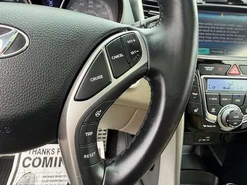 Used 2013 Hyundai Elantra GT w/ Tech Pkg FWD image 22
