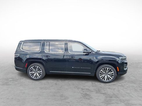 Used 2024 Jeep Grand Wagoneer Series III w/ Rear Seat Video Group 1 AWD/4WD image 6