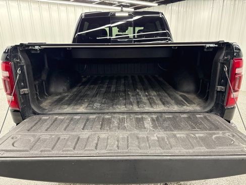 Used 2023 RAM 1500 Limited AWD/4WD image 10
