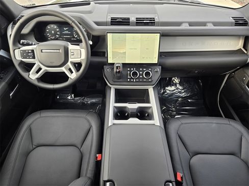 New 2026 Land Rover Defender 130 S image 9