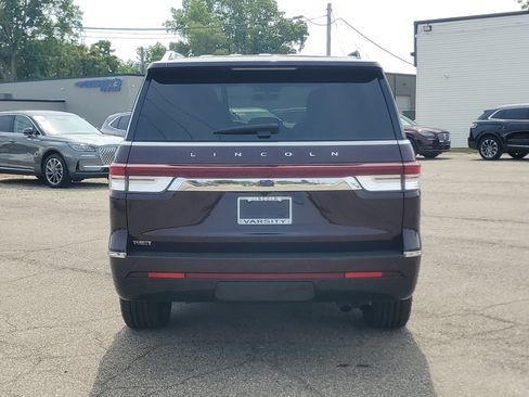 Used 2023 Lincoln Navigator Reserve AWD/4WD image 5