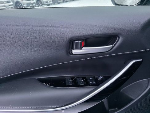 Used 2022 Toyota Corolla XSE image 25