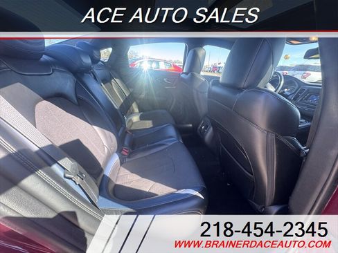 Used 2015 Chrysler 200 S w/ Comfort Group AWD/4WD image 10