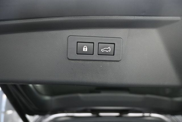 Used 2020 Subaru Outback Touring XT AWD/4WD image 26