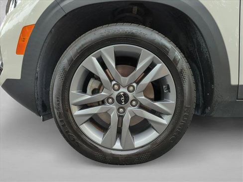 Used 2022 Kia Seltos S AWD/4WD image 23