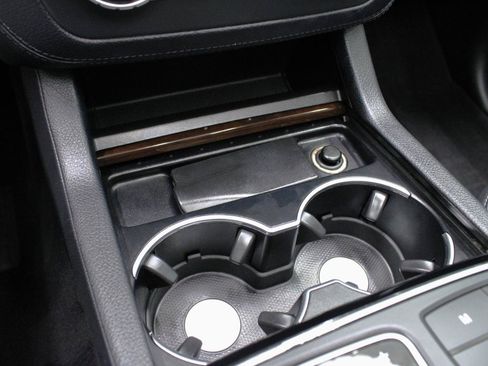 Used 2017 Mercedes-Benz GLE 400 4MATIC image 64