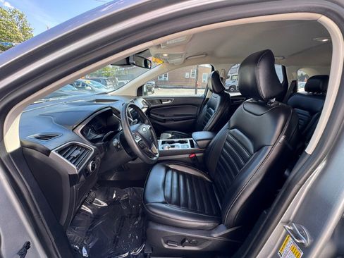 Used 2024 Ford Edge SEL AWD/4WD image 9