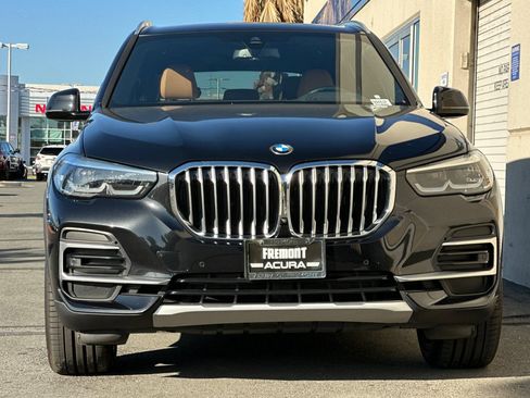 Used 2023 BMW X5 xDrive40i w/ Premium Package AWD/4WD image 9