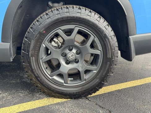 Certified 2025 Honda Pilot TrailSport image 8