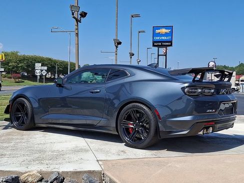 Used 2019 Chevrolet Camaro ZL1 RWD image 4