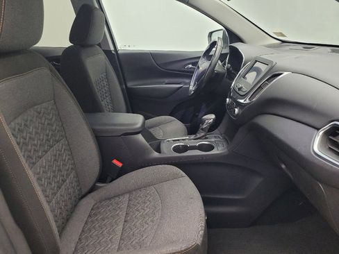 Used 2022 Chevrolet Equinox LT image 21