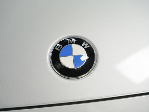 Used 2001 BMW Z8 RWD image 22