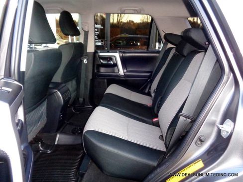 Used 2018 Toyota 4Runner SR5 image 16