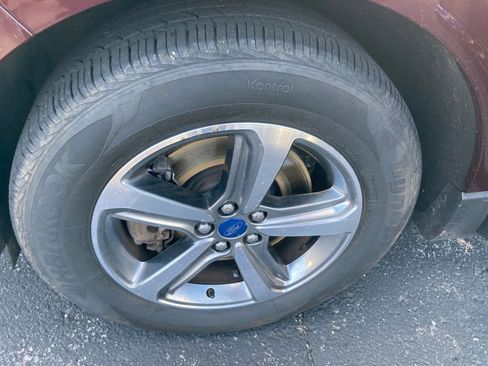 Used 2020 Ford Edge SEL w/ Cold Weather Package image 31