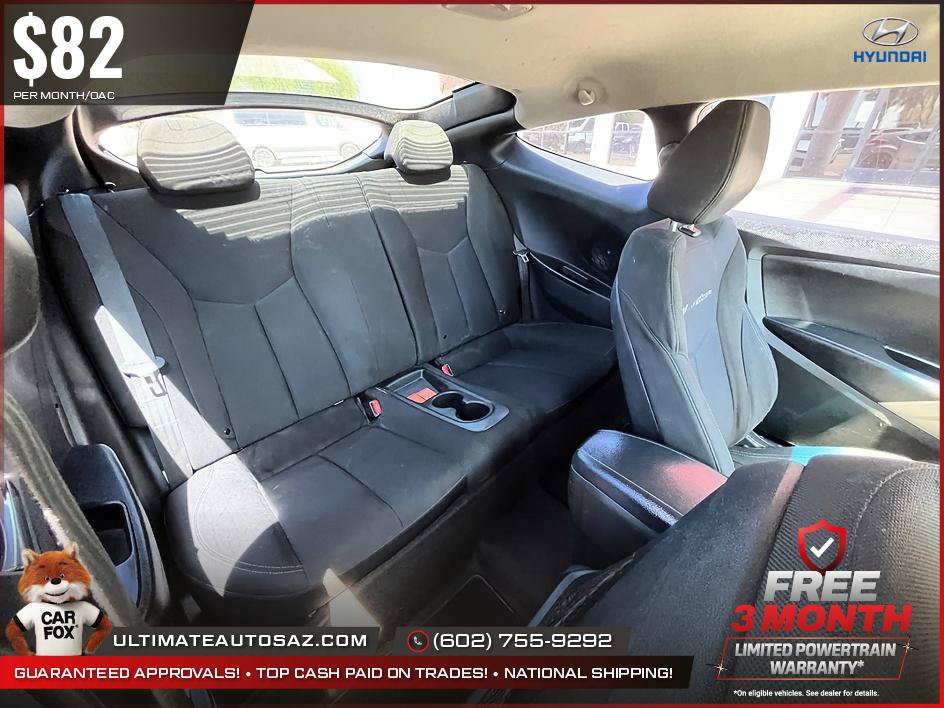 Used 2015 Hyundai Veloster FWD image 16