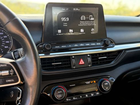 Used 2019 Kia Forte S image 25