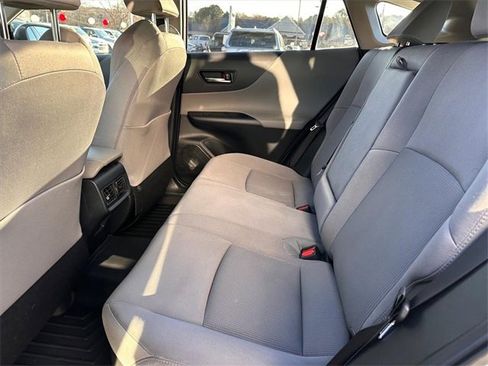 Certified 2022 Toyota Venza LE image 10