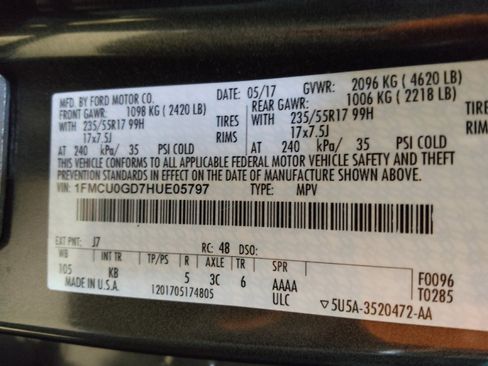 Used 2017 Ford Escape SE w/ Equipment Group 201A FWD image 33