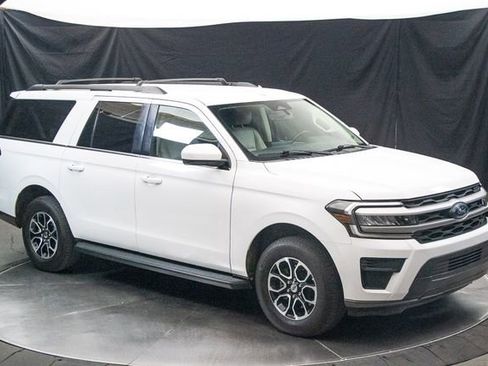 Used 2024 Ford Expedition Max XLT AWD/4WD image 2