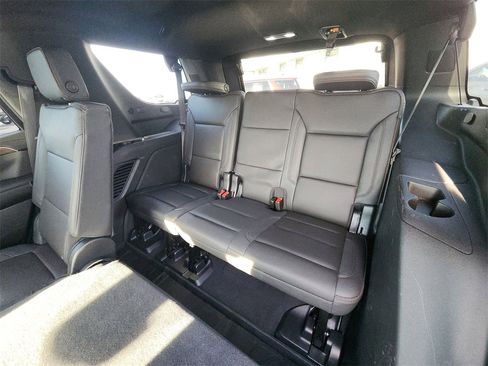 Used 2023 Chevrolet Tahoe High Country image 23