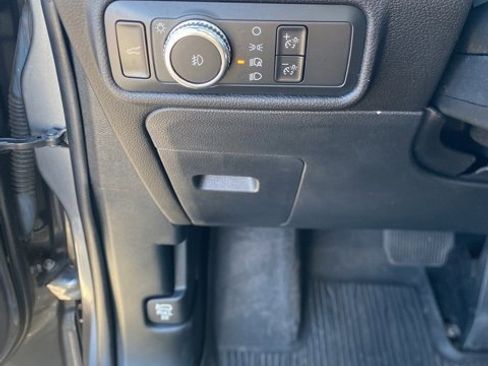 Used 2021 Ford Explorer XLT w/ Equipment Group 202A image 19