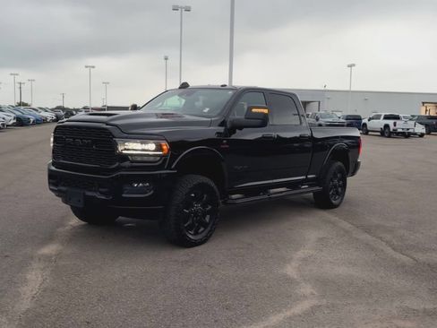 Used 2023 RAM 2500 Limited AWD/4WD image 4