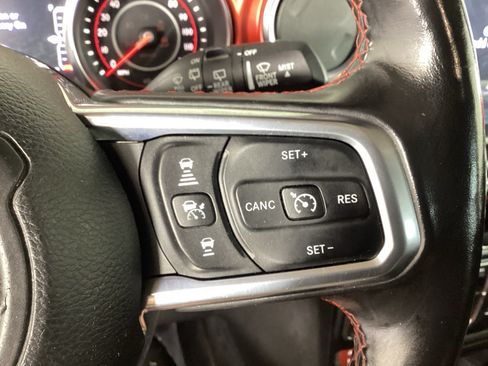 Used 2020 Jeep Wrangler Unlimited Rubicon w/ Advanced Safety Group AWD/4WD image 17
