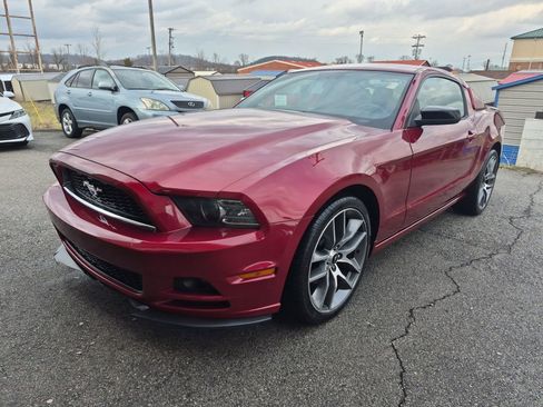 Used 2014 Ford Mustang Coupe w/ Equipment Group 102A image 7