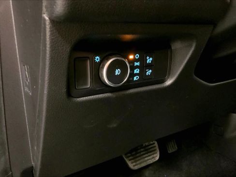 New 2025 Ford Ranger XLT w/ Black Appearance Package image 18