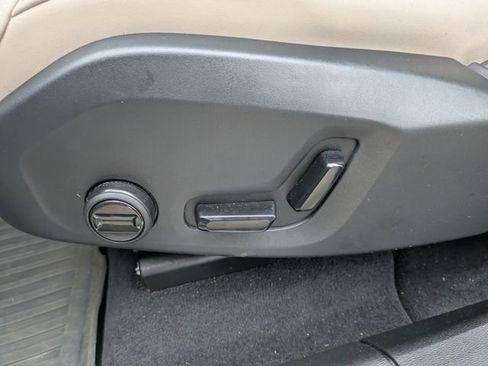 New 2026 Volvo XC60 B5 Plus w/ Protection Package Premier image 26