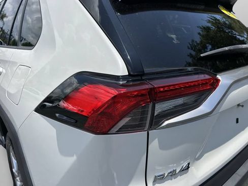 Used 2019 Toyota RAV4 Limited w/ Cold Weather Package FWD image 37