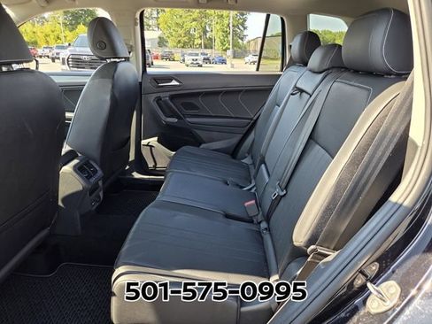 Used 2023 Volkswagen Tiguan SE AWD/4WD image 12