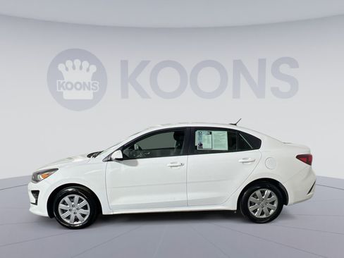 Used 2023 Kia Rio LX image 2