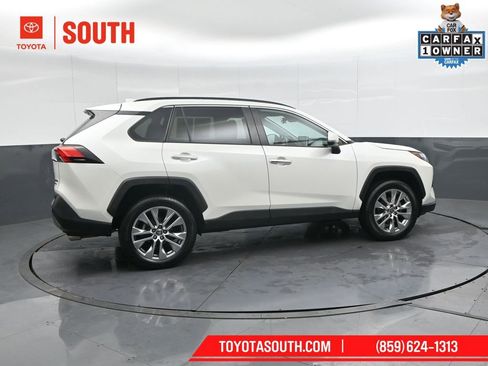 Certified 2022 Toyota RAV4 Limited image 3