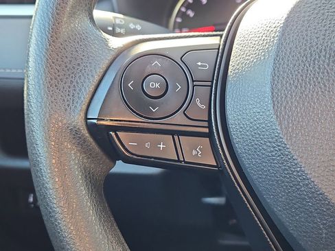 Used 2022 Toyota RAV4 XLE w/ Carpet Mat Package (TMS) image 22