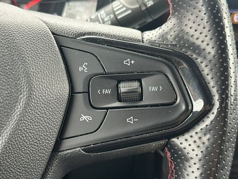 Used 2024 Chevrolet Trax RS w/ Driver Confidence Package FWD image 35