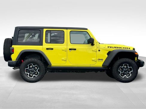 Used 2023 Jeep Wrangler Unlimited Rubicon w/ Cold Weather Group AWD/4WD image 8