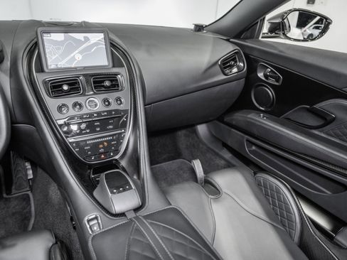 Used 2023 Aston Martin DBS Coupe RWD image 18