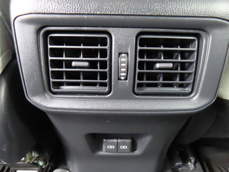Used 2022 Toyota RAV4 XLE w/ Convenience Package AWD/4WD image 27