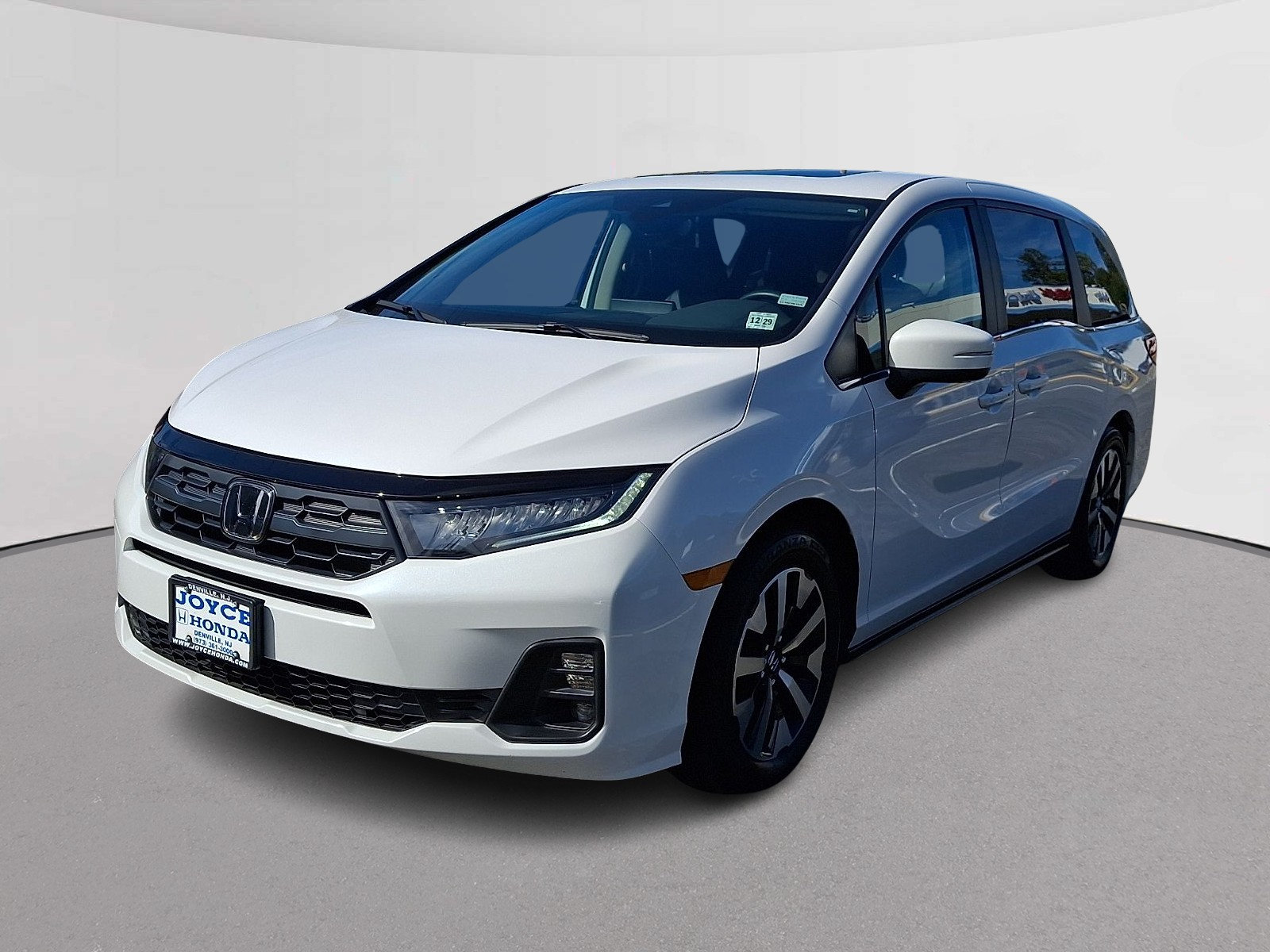 Certified 2025 Honda Odyssey EX-L image 4