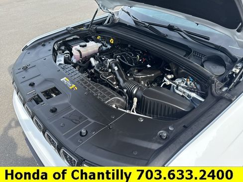 Used 2024 Jeep Grand Cherokee L Overland w/ Luxury Tech Group IV AWD/4WD image 33
