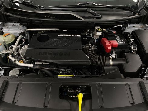 Certified 2025 Nissan Rogue SV AWD/4WD image 11