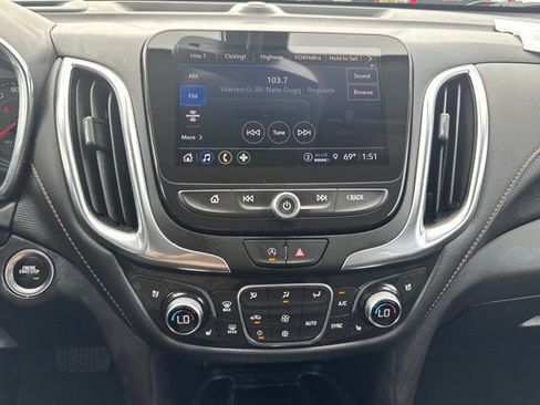 Used 2022 Chevrolet Equinox Premier AWD/4WD image 24