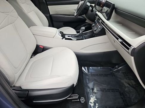Certified 2025 Hyundai Tucson SE image 17