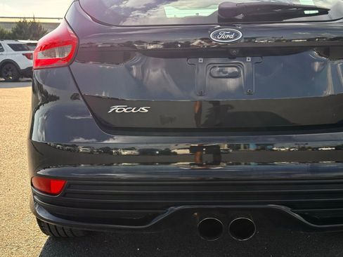 Used 2018 Ford Focus ST FWD image 12