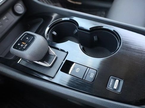 Certified 2025 Nissan Rogue SV w/ SV Premium Package FWD image 17