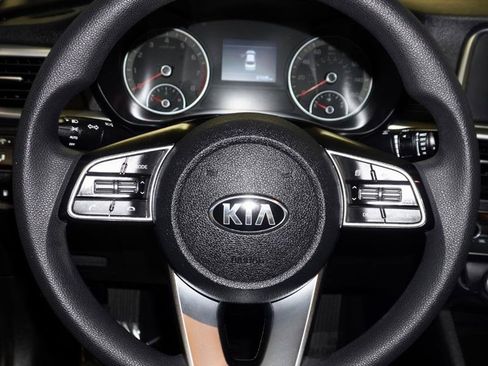 Used 2020 Kia Optima LX image 12