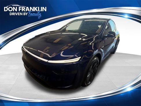 Used 2026 Tesla Model Y Long Range AWD/4WD image 1