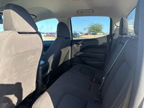 Used 2018 Chevrolet Colorado LT w/ Safety Package AWD/4WD image 9